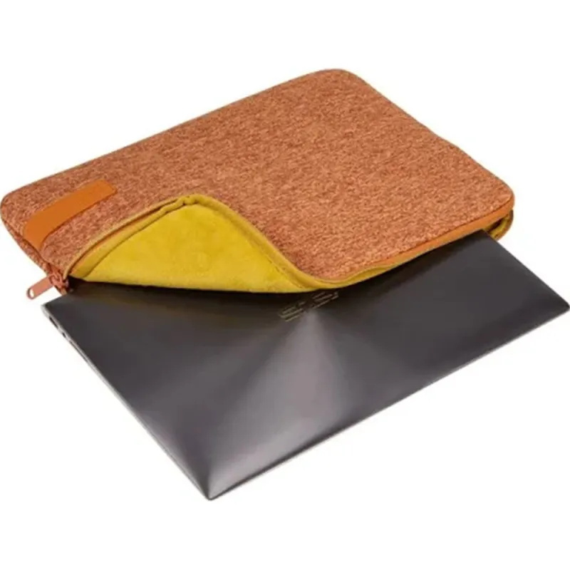 FuCda CCse Logic Reflect MacBook 13" Penny - TiendaCPU