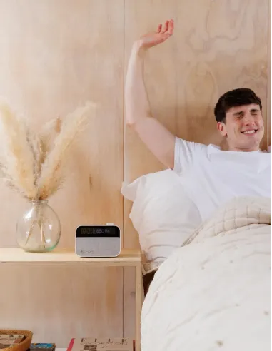 Pure Moment Charge Blanco | Despertador Carga Inalámbrica y 10W