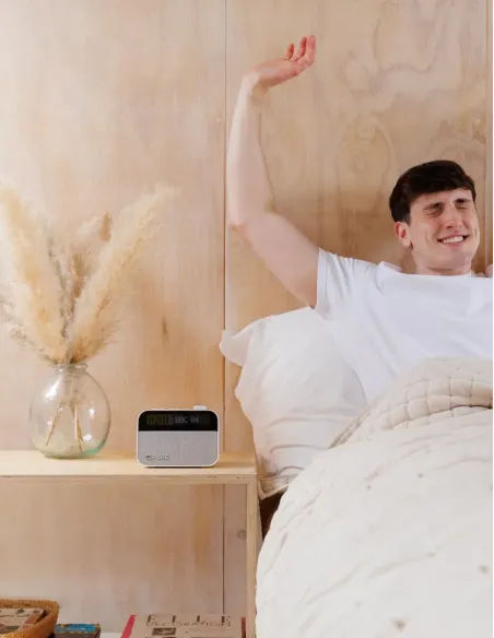 Pure Moment Charge Blanco | Despertador Carga Inalámbrica y 10W