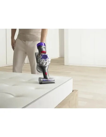 Dyson V8 Advanced: Powerful Cordless Vacuum for Pet Hair 130AW