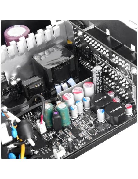 Thermaltake Toughpower GT 750W Modulares Netzteil ATX 3.1 PCIe 5.1 80+ Gold Schwarz