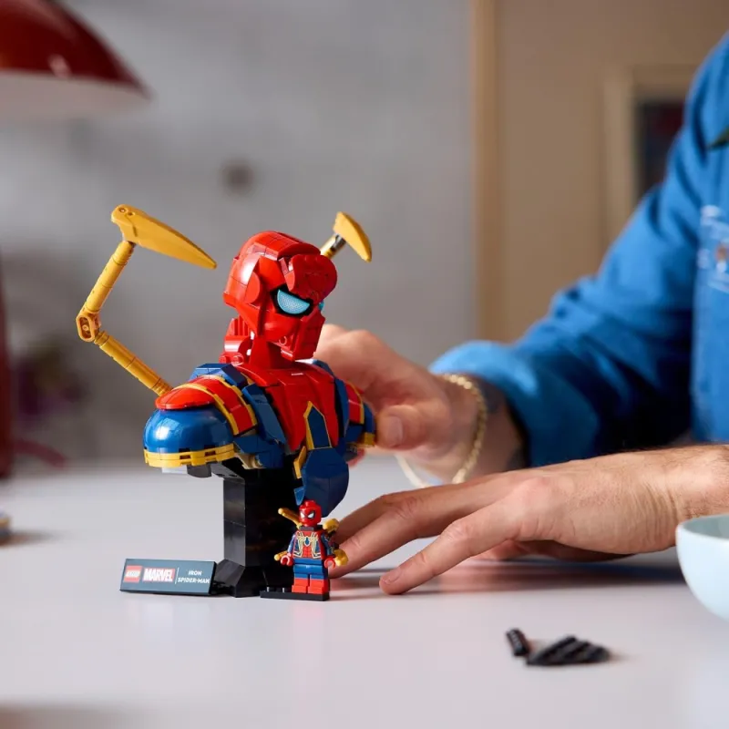 LEGO Marvel  - Busto de Iron Spider-Man