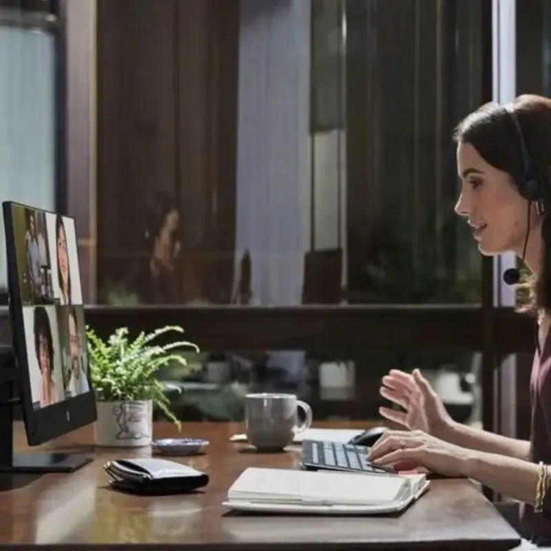 HP ProOne 440 G9 All-in-One Desktop-PC 23,8'' Intel Core i7-14700T 16GB RAM 512GB SSD Windows 11 Pro