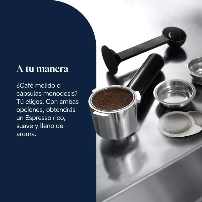DeLonghi Manuelle Espressomaschine EC685.BK Rot